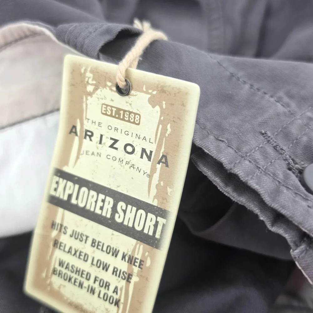 NWT Arizona Explorer Shorts Mens 46 Gray Cargo Relaxed Fit Low Rise New Tag
